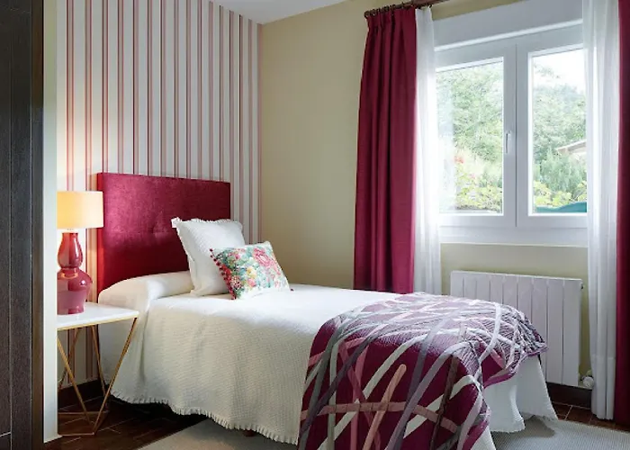 Hotel Txoriene - Basque Stay